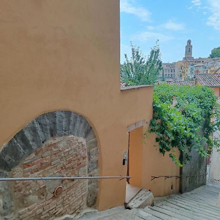 Отель Umbrian Concierge - La Casa Dei Pellari Перуджа Экстерьер фото