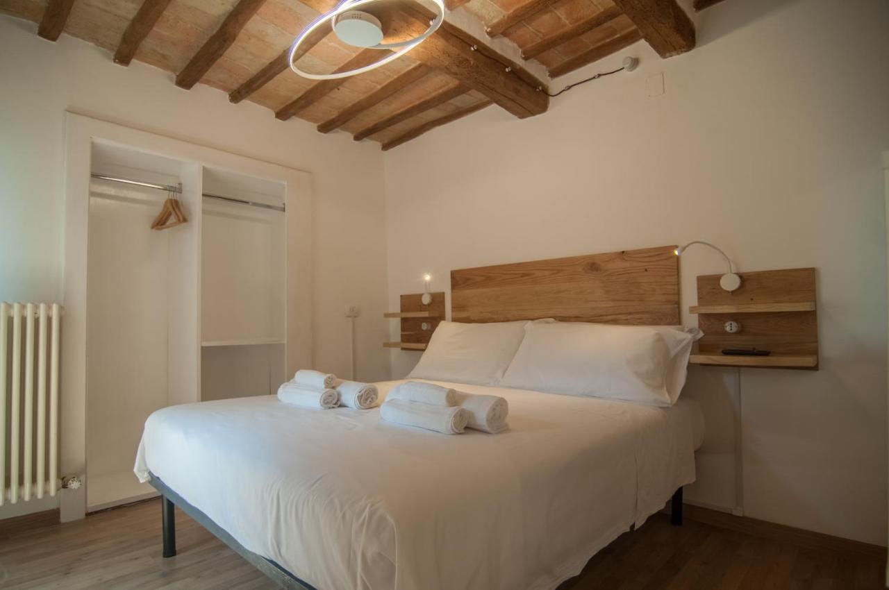 Отель Umbrian Concierge - La Casa Dei Pellari Перуджа Экстерьер фото