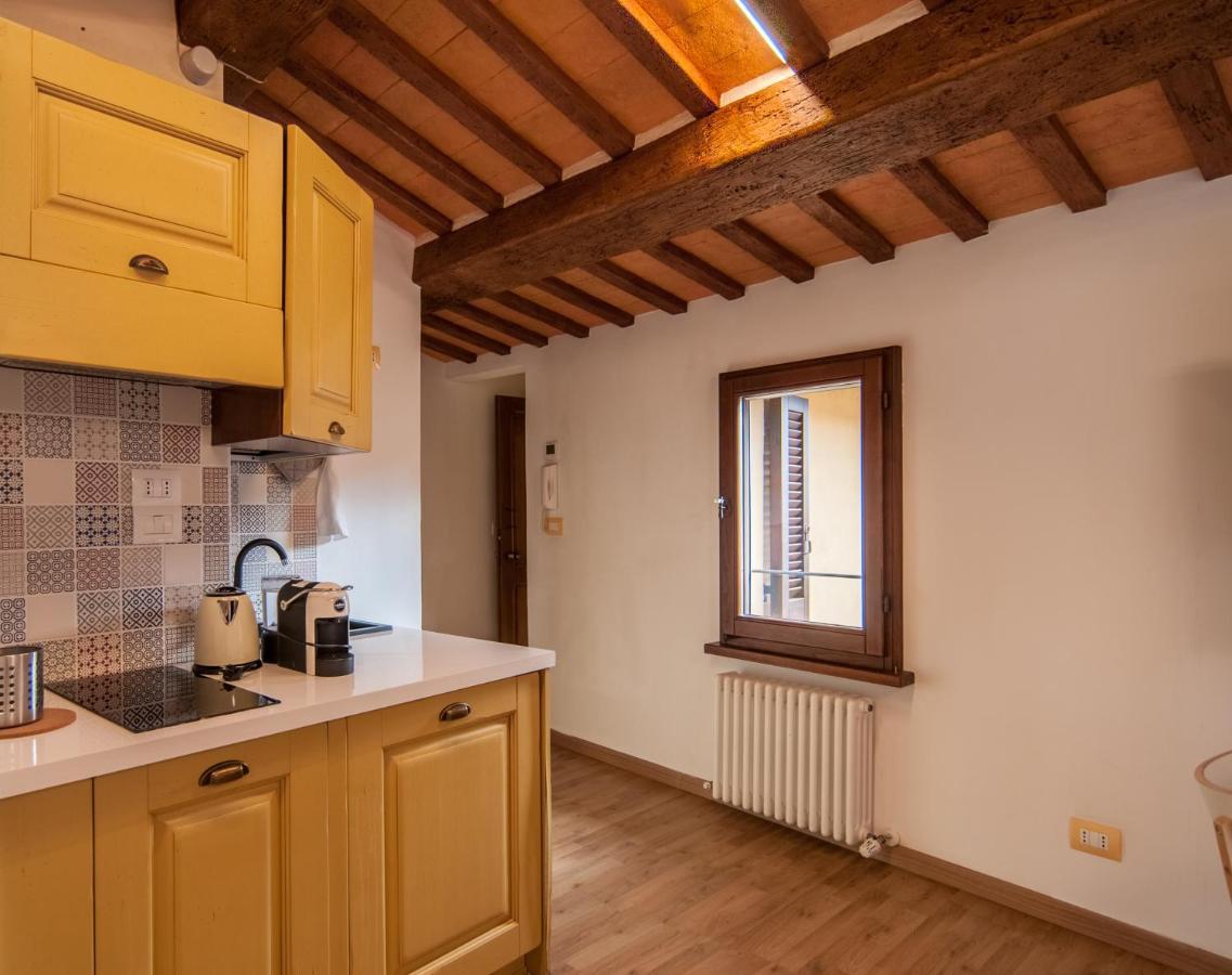 Отель Umbrian Concierge - La Casa Dei Pellari Перуджа Экстерьер фото