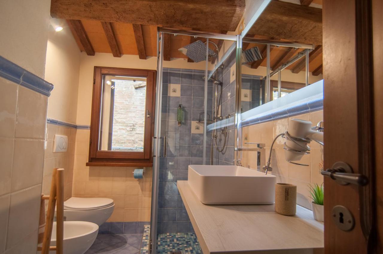 Отель Umbrian Concierge - La Casa Dei Pellari Перуджа Экстерьер фото