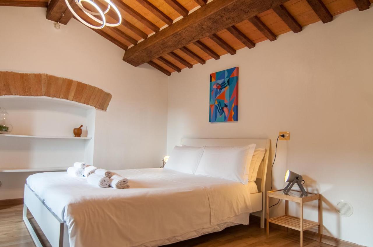 Отель Umbrian Concierge - La Casa Dei Pellari Перуджа Экстерьер фото